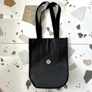 Lululemon shopping bag- small
